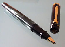 PELIKAN, schöner ROLLERBALL R250 GRÜN-MARMORIERT, schreibt TOP, EDEL