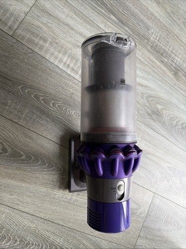Dyson v10 - dyson,