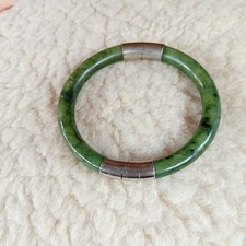 Eleganter Jade Armreif/Jadeit