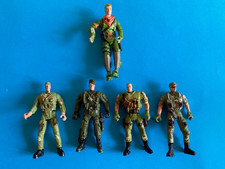 Konvolut Militär-Figuren  10