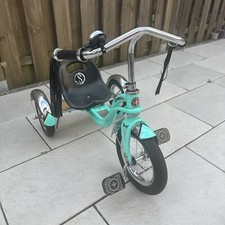 Schwinn RETRO Roadster Bike for Toddler, Kids 2-4 unisex, Classic Tricycle