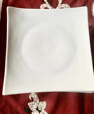 Eckiger Porzellanteller weiß