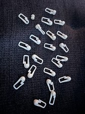 22 Hacken für Vorhänge Vorhang Deco Gebraucht Plastik Alt vergilbt Häckchen