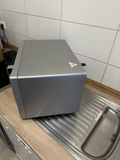 MEDION MD 14482 Mikrowelle mit Grill / 20L Garraum / 8 Automatikprogramme