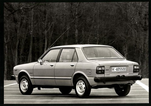 Fotografie auto toyota tercel - auto,