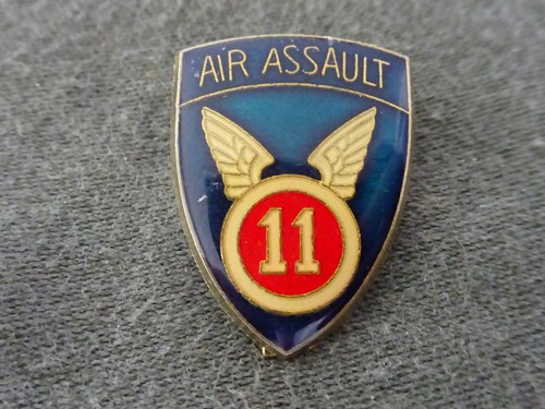 Army pin badge abzeichen - army,