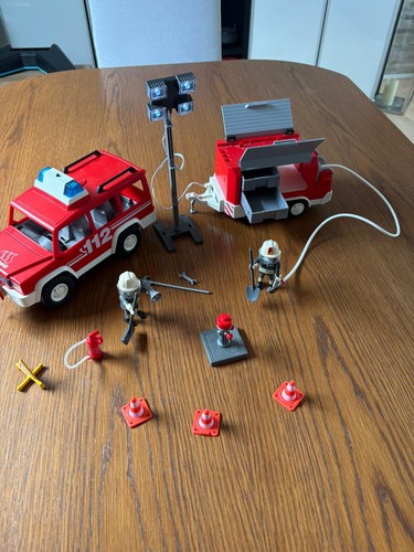 Playmobil feuerwehr anhänger - playmobil, feuerwehr-anhänger