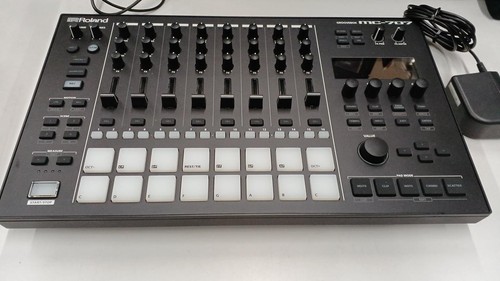 Roland 707 groovebox rhythm - roland,