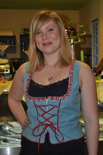 Damen teenager bayrisch - ,