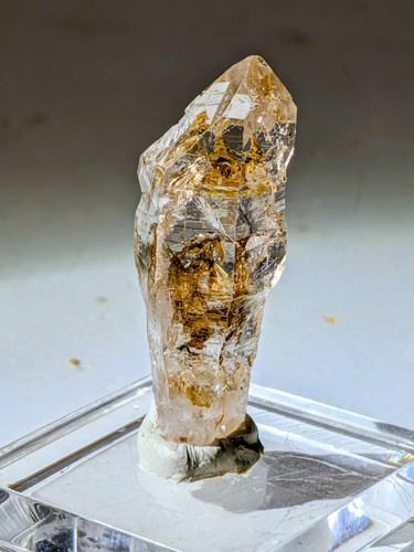 Very rare petroleumquarz - petroleumquarz, uv