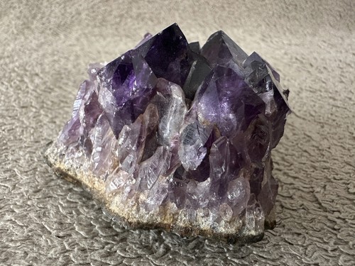 Mineral amethyst quarzgruppe - mineral:,