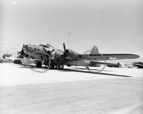 B17 fliegende festung - fliegende,