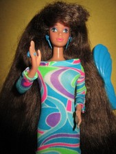 B-759) ALTE BRÜNETTE VINTAGE BARBIE TOTALLY HAIR WHITNEY STEFFI FACE MATTEL 1991