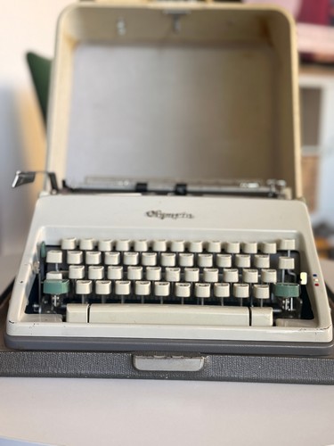 Vintage olympia sm9 - olympia,