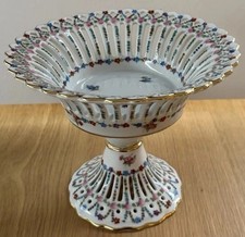 Durchbruch-Porzellanschale Auf