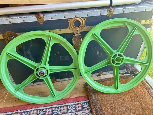 Green skyway tuff wheels - green,
