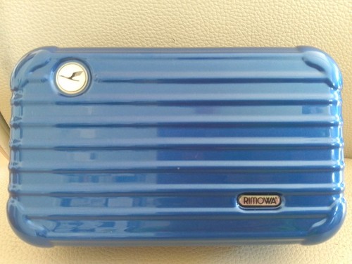 Rimowa lufthansa amenity kit - rimowa,