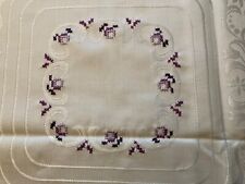 "Qualitäts Tischwäsche"  Damast Tischdecke, Tafeldecke mit Stickerei - 135x160cm