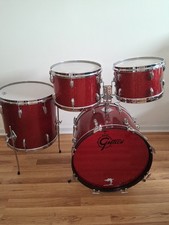 Gretsch 1966 Red Sparkle drum