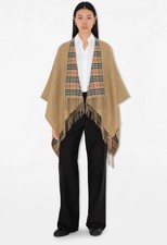 Burberry Wollcape Beige One