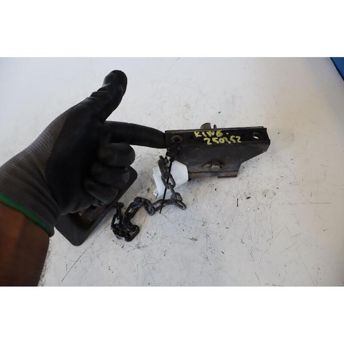 Reserverad halter nissan king - reserverad,