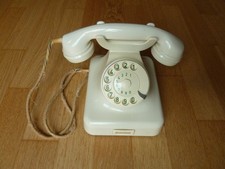 Altes Telefon, Bakelit mit