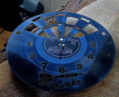 Upcycling wanduhr darts - upcycling,