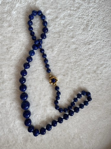 Blaue halskette aus lasurit - blaue,