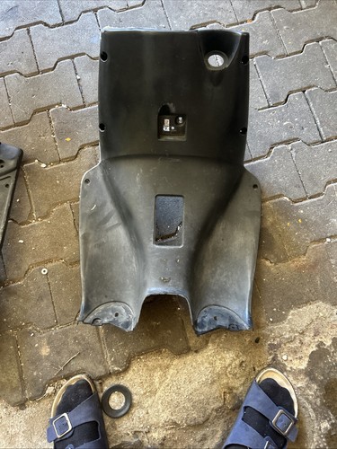 Aprilia 50 beinschild - 50,