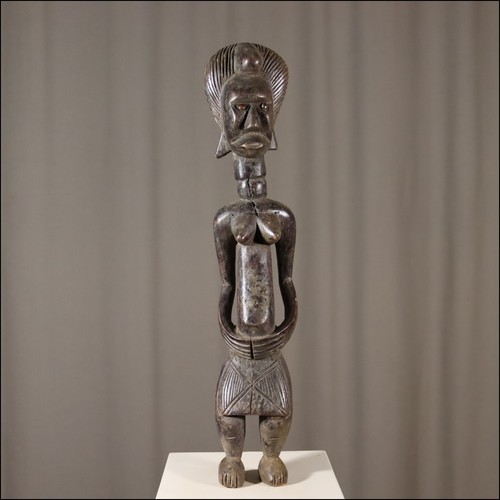82428 figur mende sierra - mende,