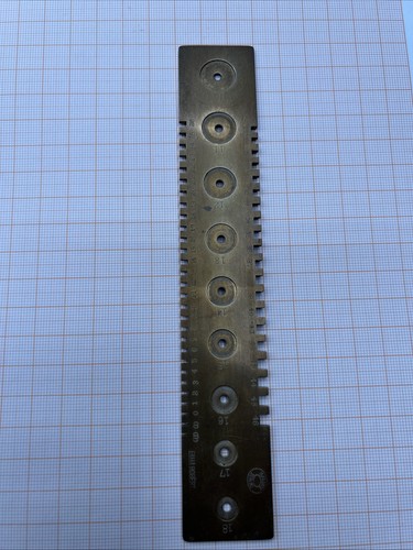 Altes uhrmacherwerkzeug - altes,