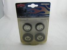 GMP G1800133 Gasser Wheel and Tire Set 4 Reifen + Felgen - 1:18