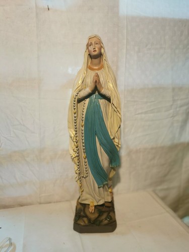 Alte skulptur betende maria - betende,