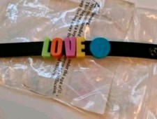 NEU ZUMBA GLOW ARMBAND 'LOVE'