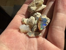 Welo Opale roh Lot 55,8 ct mit Feuer