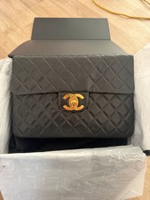 CHANEL Vintage Flap Bag Jumbo