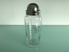 WMF Salat Dressingshaker Glasbehälter mit Skalierung Edelstahl 400 ml