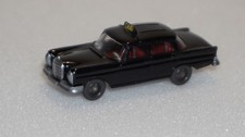 WIKING 1:87: TAXI Mercedes Heckflosse 220S