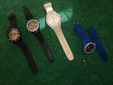 ICE Watch Paket 4 Uhren plus 2