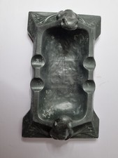 Zinn-Aschenbecher mit zwei