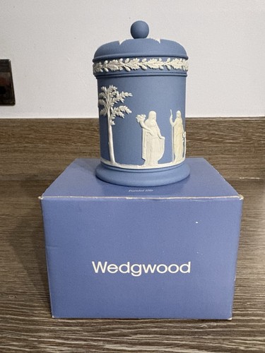 Wedgwood blue jasperware - wedgwood,