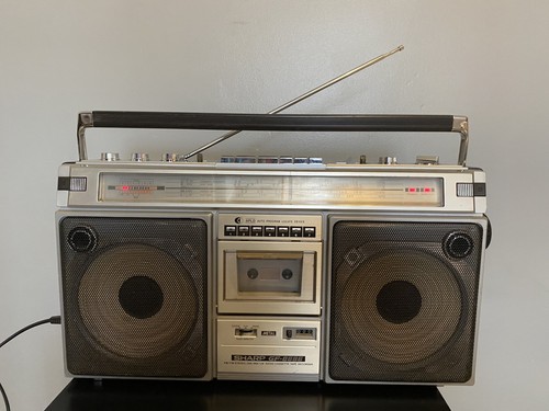 Sharp 8686h boombox - sharp,
