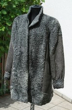 Modisch, salopp geschnittene