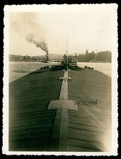 Frachtschiff und Dampfschiff -