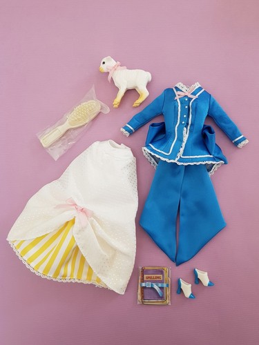 Barbie had little - had, lamb
