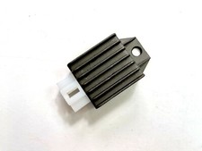 Spannungsregler Gleichrichter