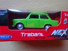 Trabant Trabbi 601  1/60 ca. 7,6cm mit Rückzugmotor grün Oldtimer Modelauto