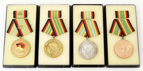 Satz medaille treue dienste - treue,