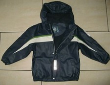 Dunkelblaue gefütterte