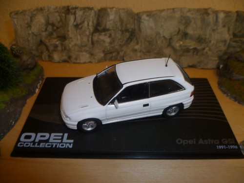 Modellauto opel astra - modellauto,